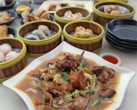 FU ER DAI .
